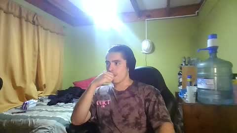 Snapshot of latinn_babe chatting on 03/25/26, 04:29 latinn_babe online show from 03/25/26, 04:29