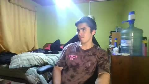 Snapshot of latinn_babe chatting on 03/31/26, 03:19 latinn_babe online show from 03/31/26, 03:19