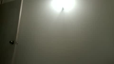 Snapshot of latinndexter chatting on 01/18/26, 12:47 DEXTER online show from 01/18/26, 12:47