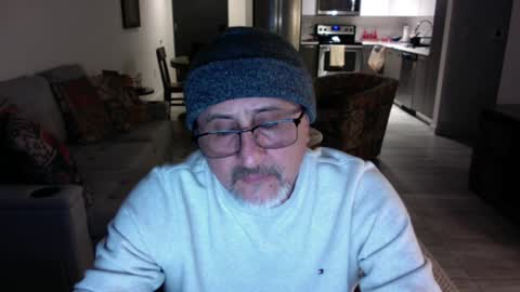 QS - INDEPENDENT MODEL online show from 12/09/24, 02:24