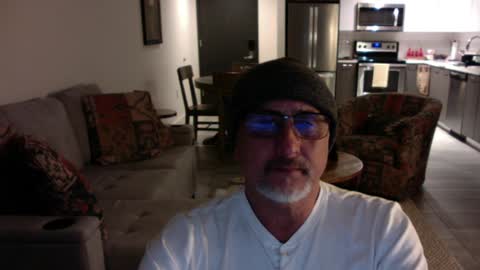 QS - INDEPENDENT MODEL online show from 12/17/24, 04:56