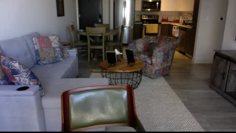 QS - INDEPENDENT MODEL online show from 12/22/24, 07:31