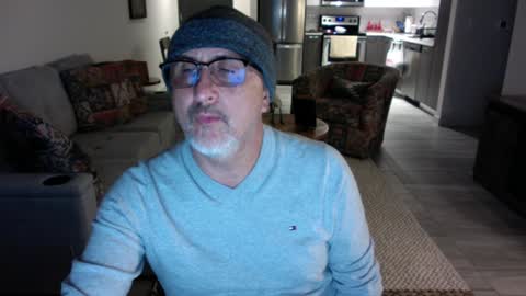 QS - INDEPENDENT MODEL online show from 01/17/25, 05:11