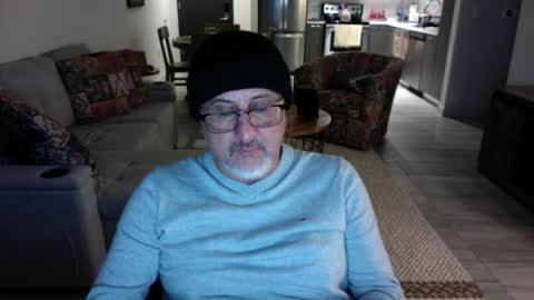 QS - INDEPENDENT MODEL online show from 01/19/25, 07:57