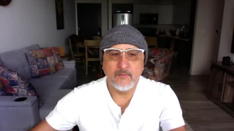 QS - INDEPENDENT MODEL online show from 01/26/25, 05:34