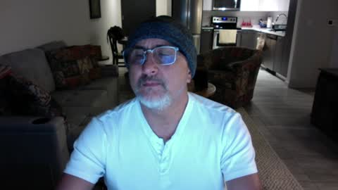 QS - INDEPENDENT MODEL online show from 01/27/25, 06:09