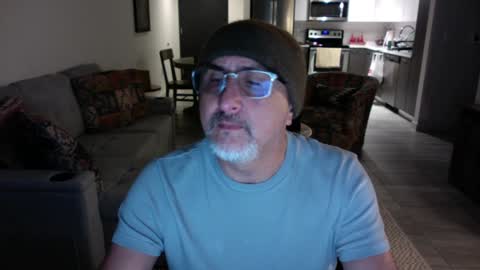 QS - INDEPENDENT MODEL online show from 01/29/25, 05:19