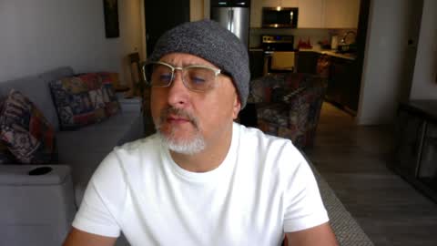 QS - INDEPENDENT MODEL online show from 02/06/25, 03:20