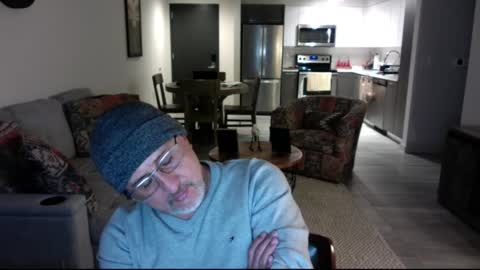 QS - INDEPENDENT MODEL online show from 02/18/25, 02:16