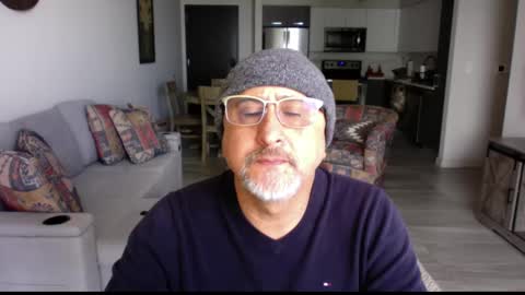 QS - INDEPENDENT MODEL online show from 02/23/25, 05:29