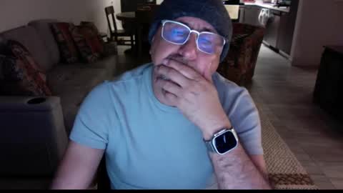 QS - INDEPENDENT MODEL online show from 02/27/25, 08:17