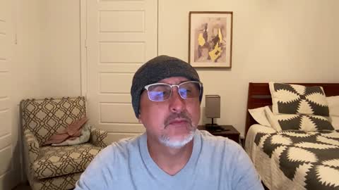 QS - INDEPENDENT MODEL online show from 10/13/25, 02:55