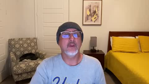 QS - INDEPENDENT MODEL online show from 11/01/25, 04:03