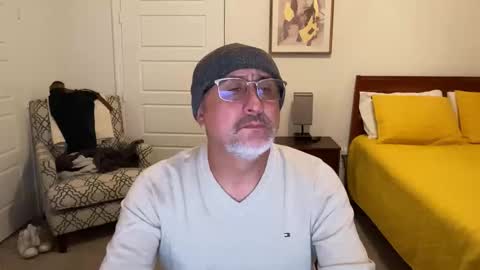 QS - INDEPENDENT MODEL online show from 11/04/25, 04:22