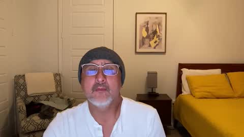 QS - INDEPENDENT MODEL online show from 11/09/25, 03:38