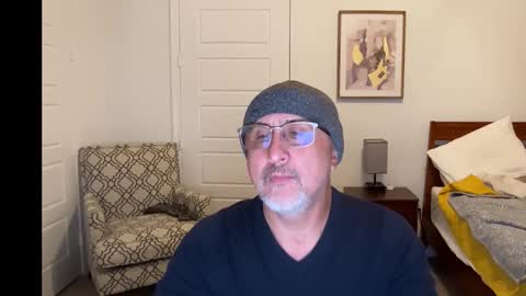 QS - INDEPENDENT MODEL online show from 12/01/25, 02:49