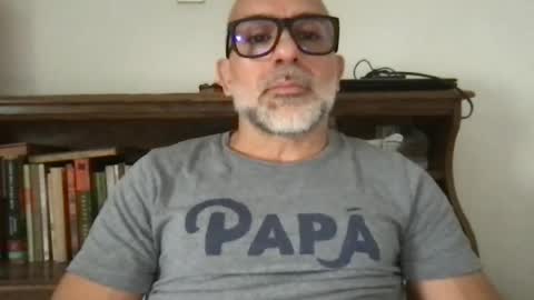 Snapshot of latino_to20 chatting on 06/15/26, 08:33 latino_to20 online show from 06/15/26, 08:33