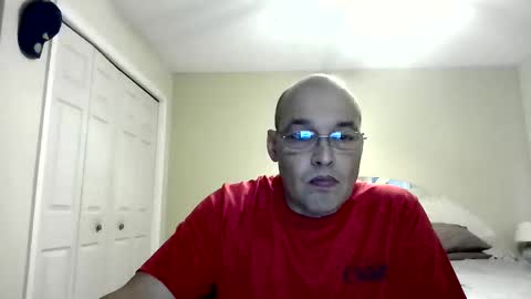 Snapshot of latinoinfla chatting on 10/12/25, 08:19 latinoinfla online show from 10/12/25, 08:19