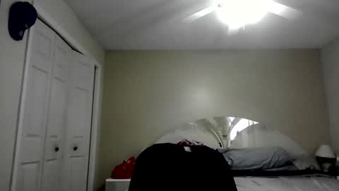 Snapshot of latinoinfla chatting on 11/16/25, 03:12 latinoinfla online show from 11/16/25, 03:12