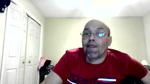 Snapshot of latinoinfla chatting on 03/08/26, 09:29 latinoinfla online show from 03/08/26, 09:29