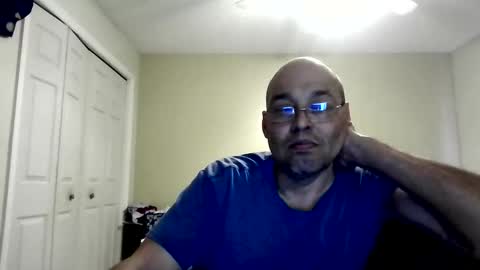 Snapshot of latinoinfla chatting on 04/03/26, 09:02 latinoinfla online show from 04/03/26, 09:02