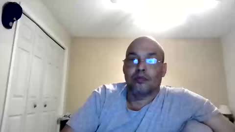 Snapshot of latinoinfla chatting on 05/09/26, 02:17 latinoinfla online show from 05/09/26, 02:17