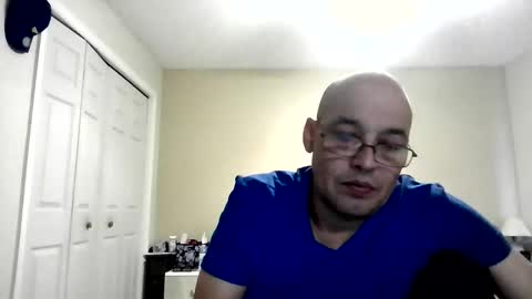Snapshot of latinoinfla chatting on 05/23/26, 03:27 latinoinfla online show from 05/23/26, 03:27