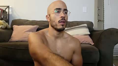 Snapshot of latinomixedbbc chatting on 03/10/25, 01:12 latinomixedbbc online show from 03/10/25, 01:12