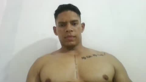 latinoxxl22cm online show from 02/18/25, 03:31