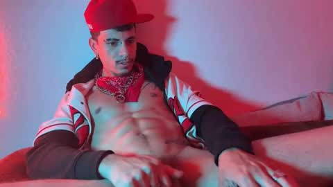 Snapshot of latinprincee chatting on 05/04/26, 04:03 latinprincee online show from 05/04/26, 04:03