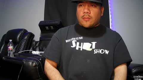 Snapshot of latinstud7 chatting on 12/18/24, 09:08 Nico online show from 12/18/24, 09:08