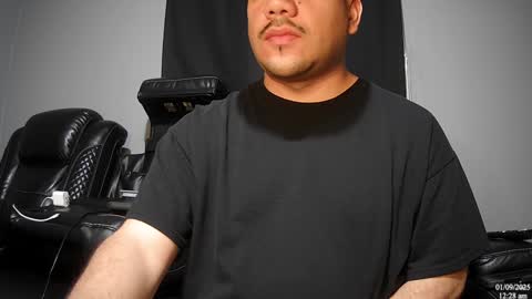 Snapshot of latinstud7 chatting on 01/09/25, 06:27 Nico online show from 01/09/25, 06:27