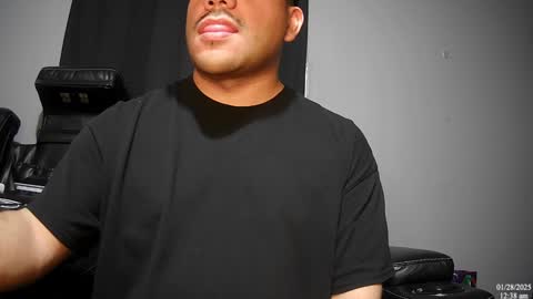 Snapshot of latinstud7 chatting on 01/28/25, 06:38 Nico online show from 01/28/25, 06:38