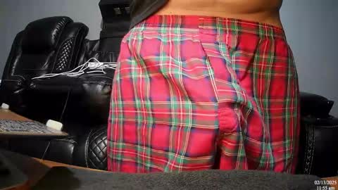 Snapshot of latinstud7 chatting on 02/13/25, 05:54 Nico online show from 02/13/25, 05:54