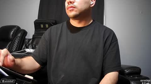 Snapshot of latinstud7 chatting on 03/10/25, 01:32 Nico online show from 03/10/25, 01:32