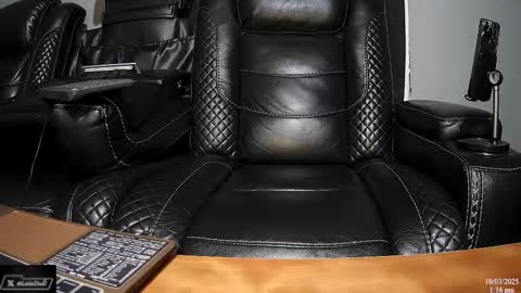 Snapshot of latinstud7 chatting on 10/03/25, 06:16 Nico online show from 10/03/25, 06:16