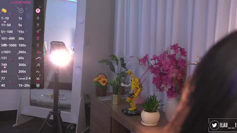 IG 1lau  1 X 1lau  1 online show from 11/22/25, 11:26