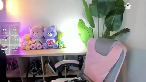 laukyubey1 online show from 11/08/25, 08:40