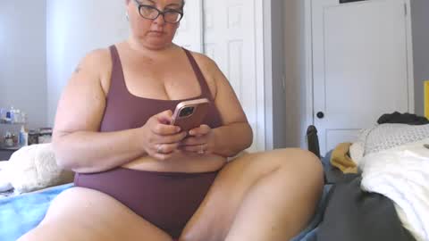 LauLauMa online show from 06/21/26, 04:31