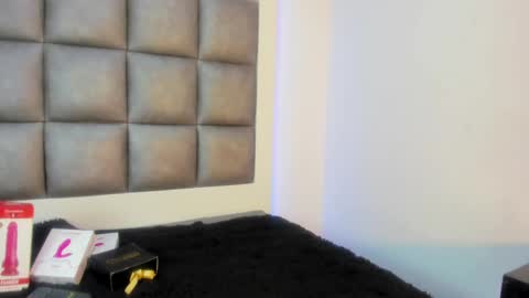 Snapshot of laura__js_ chatting on 09/30/25, 03:50 laura__js_ online show from 09/30/25, 03:50