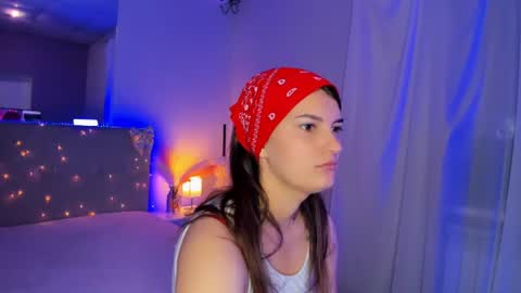 Laura online show from 06/16/26, 04:48