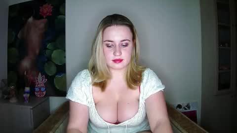 Snapshot of laura__nelson chatting on 01/07/26, 10:23 Laura Nelson online show from 01/07/26, 10:23