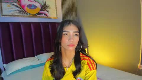 Laura online show from 06/27/26, 01:39