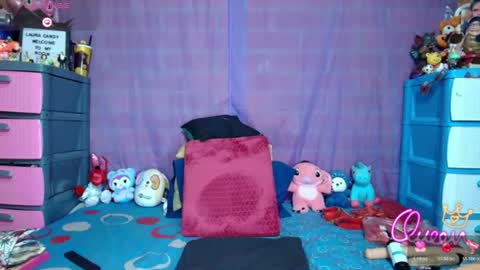 Snapshot of laura_candy12 chatting on 07/15/26, 09:03 Laura online show from 07/15/26, 09:03