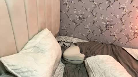 laura online show from 02/09/25, 05:29