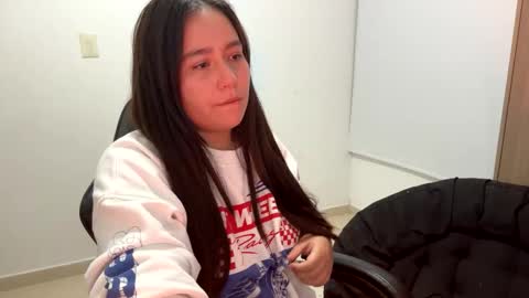 laura online show from 11/19/25, 12:32