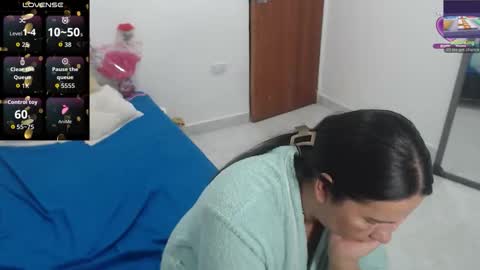 laura_foxx2379 online show from 11/02/25, 03:09