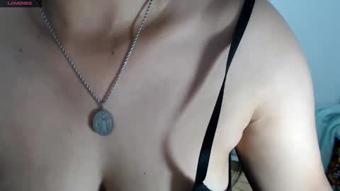 Snapshot of laura_foxx2379 chatting on 05/01/26, 04:55 laura_foxx2379 online show from 05/01/26, 04:55