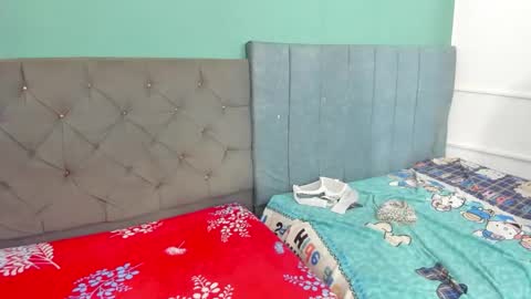 Snapshot of laura_hot03 chatting on 01/13/26, 02:11 laura_hot03 online show from 01/13/26, 02:11