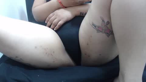  Laura  online show from 11/28/25, 04:53